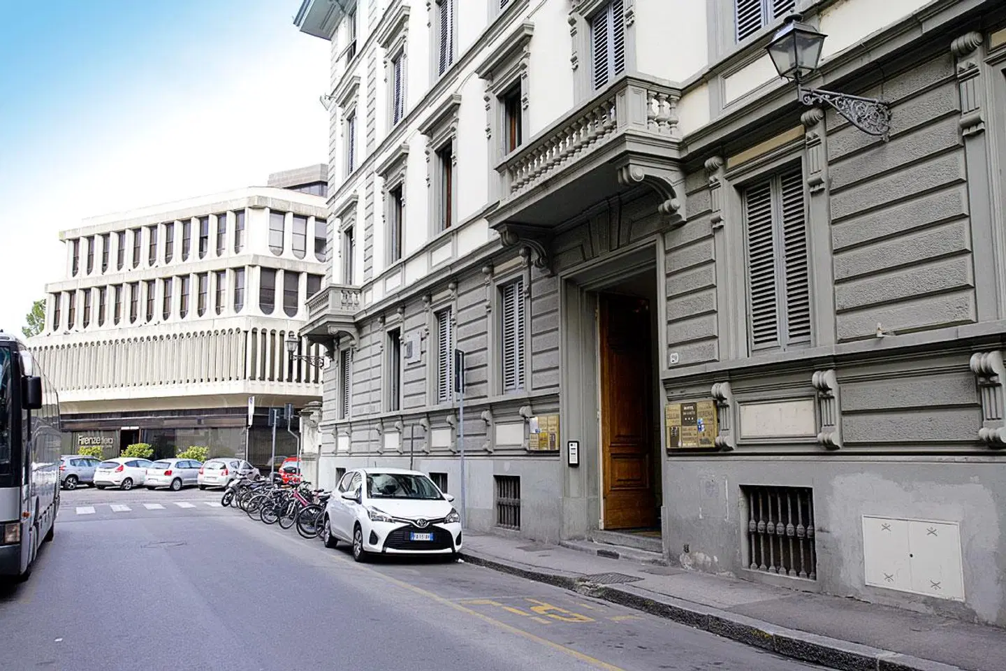 Desirèe EXTERIOR