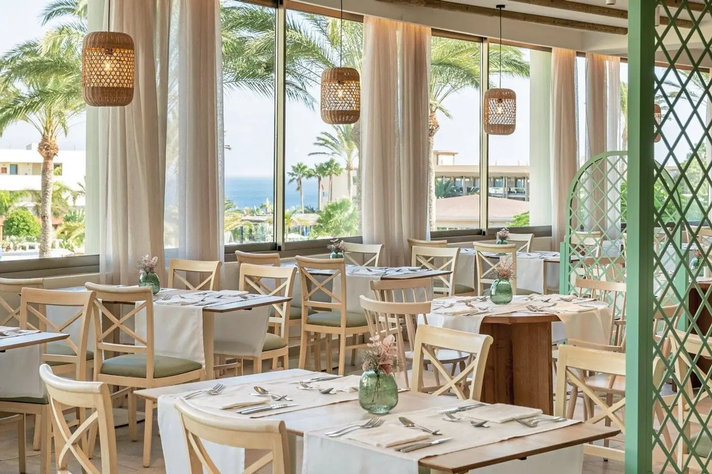 Iberostar Waves Gaviotas Park Restaurant