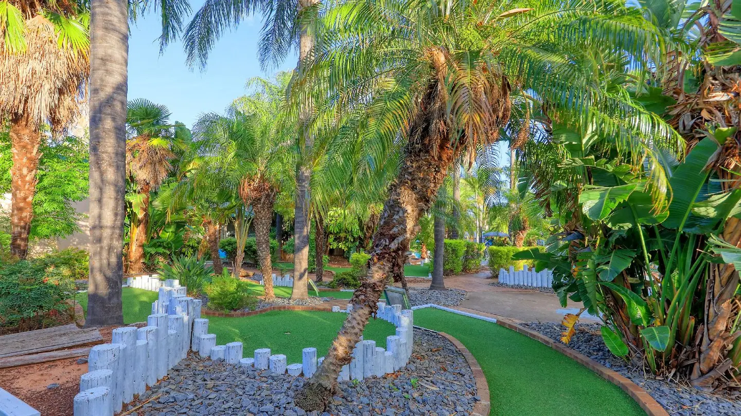 Swan Hill Resort Garten