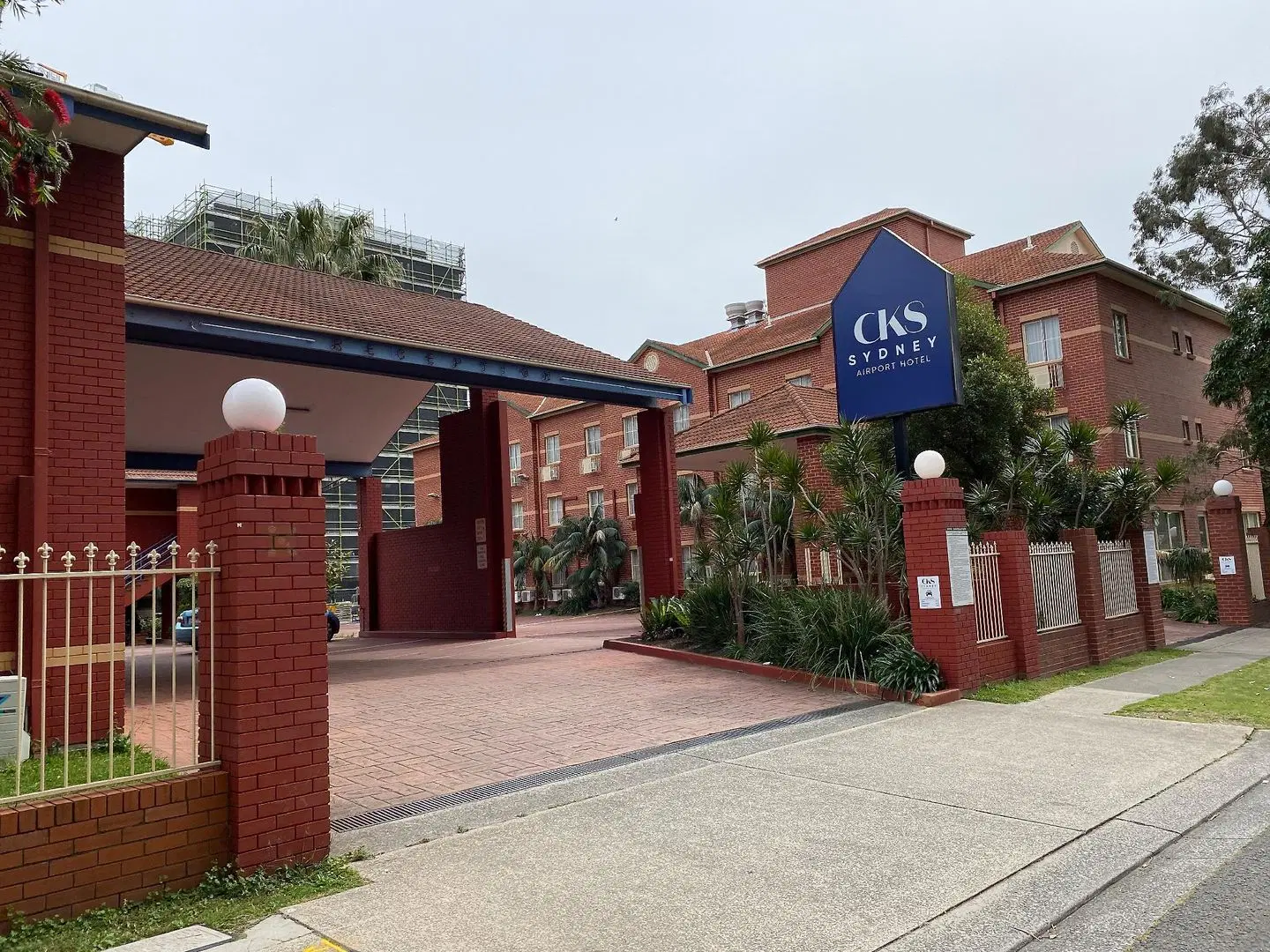 Silkari Urban CKS Sydney Airport Hotel EXTERIOR