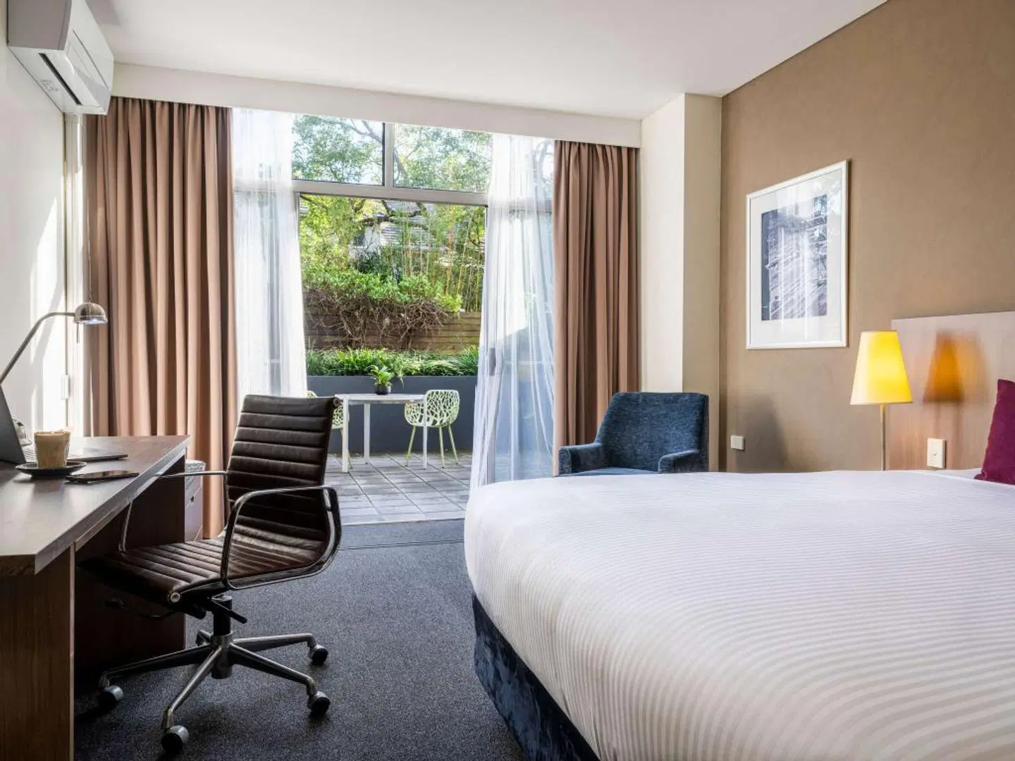Urban St. Leonards ROOM_EXAMPLE