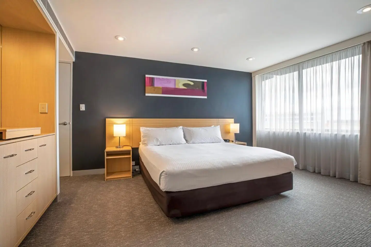 Holiday Inn Melbourne Airport ROOM_EXAMPLE