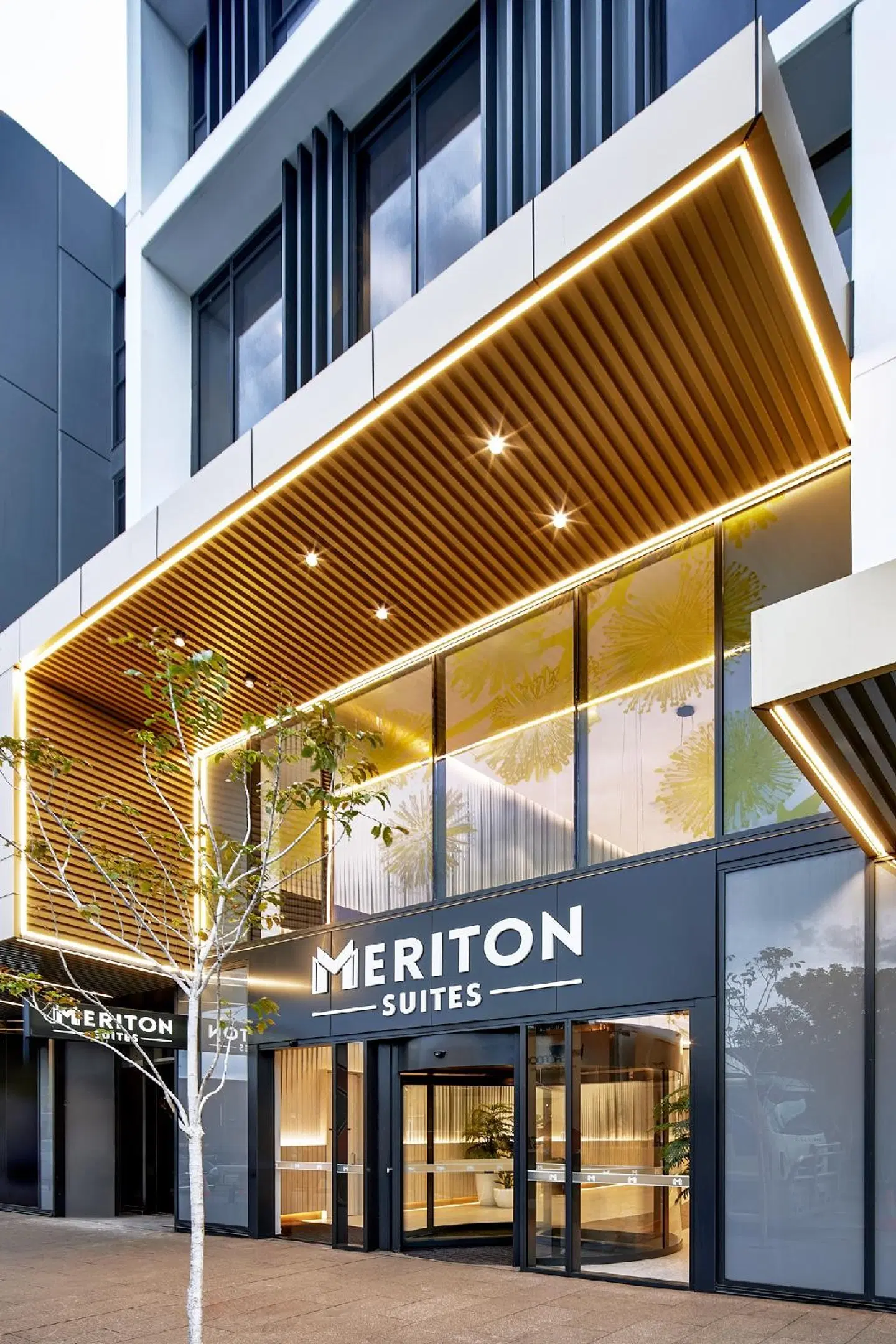 Meriton Suites Liverpool EXTERIOR