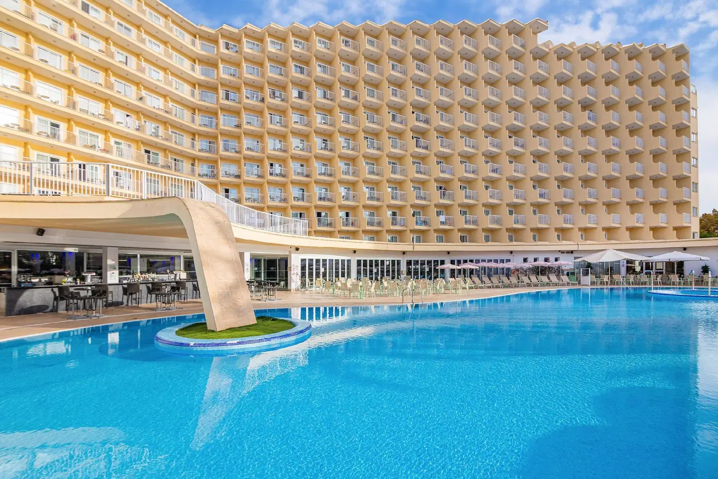 Sol Guadalupe OUTDOOR_POOL