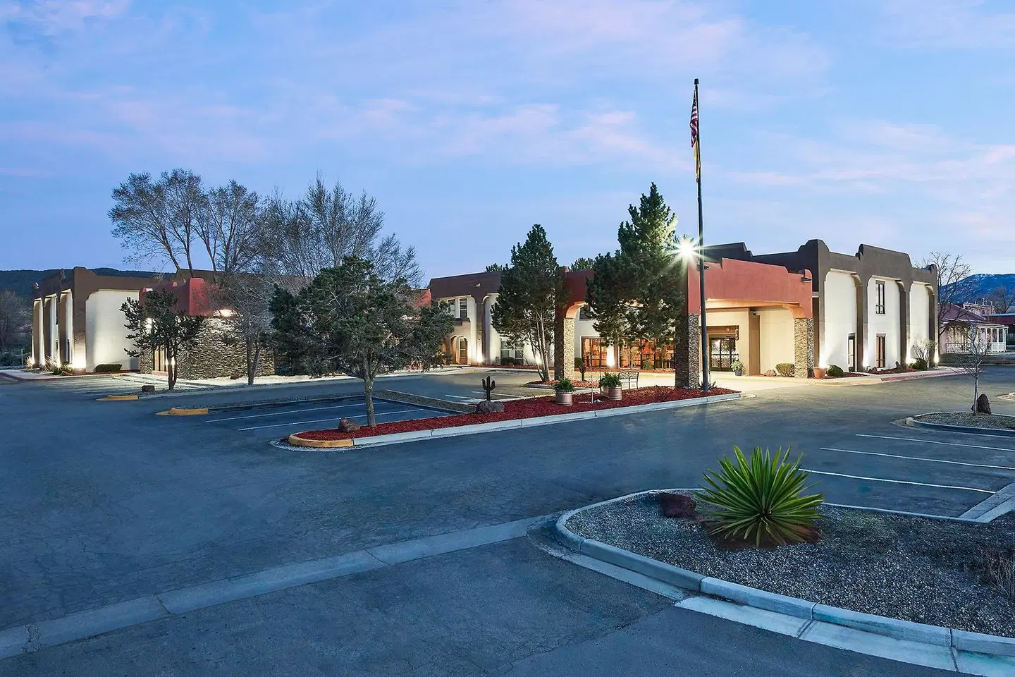 Hampton Inn Taos OUTDOOR_POOL