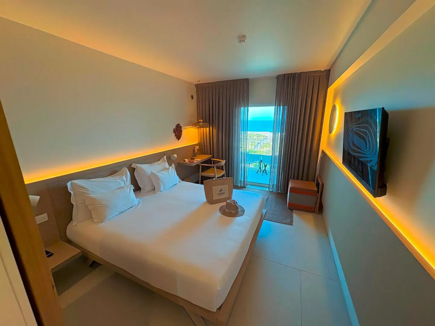 Ozadi Altura Beach Resort ROOM_EXAMPLE