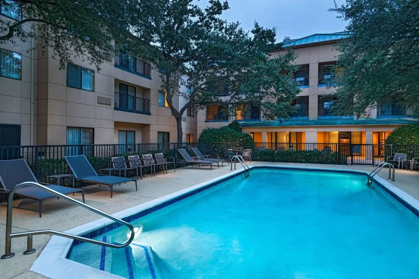 Courtyard by Marriott Dallas Plano in Legacy Park OUTDOOR_POOL