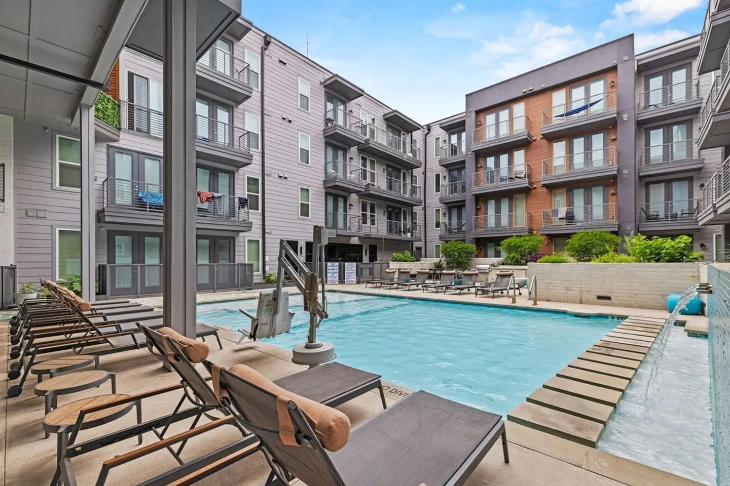 Placemakr Downtown Austin OUTDOOR_POOL