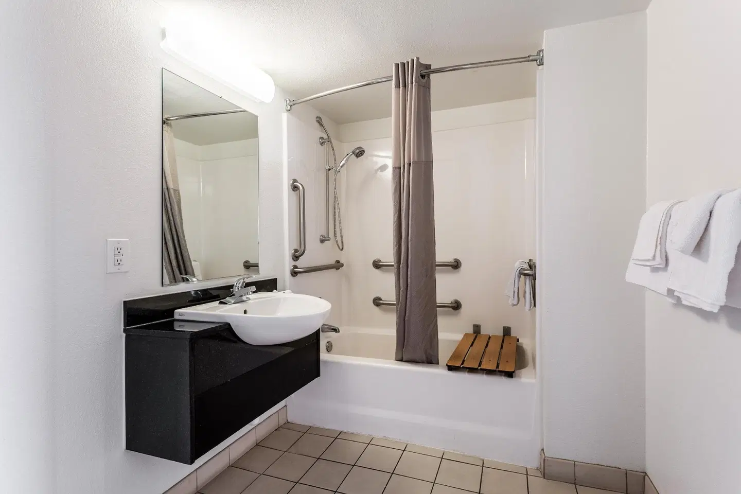 Motel 6 El Paso, TX - East Badezimmer