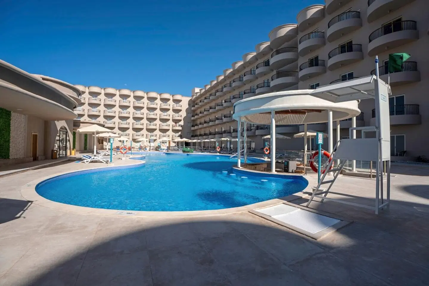 SUNRISE Serano Club Resort OUTDOOR_POOL