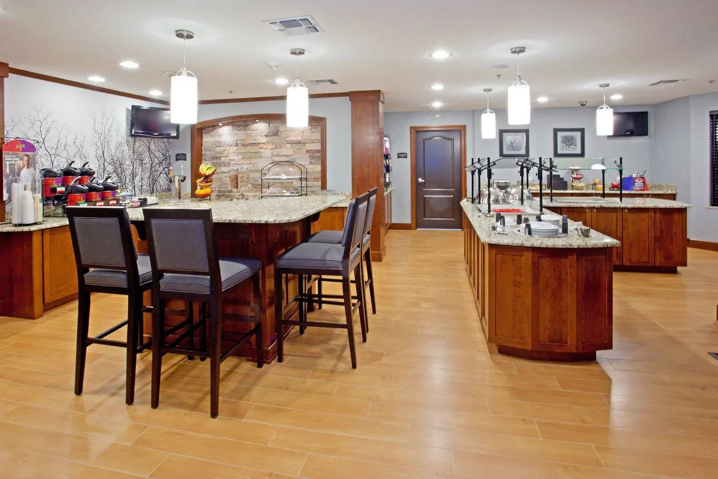 Staybridge Suites Plano Frisco by IHG Bar
