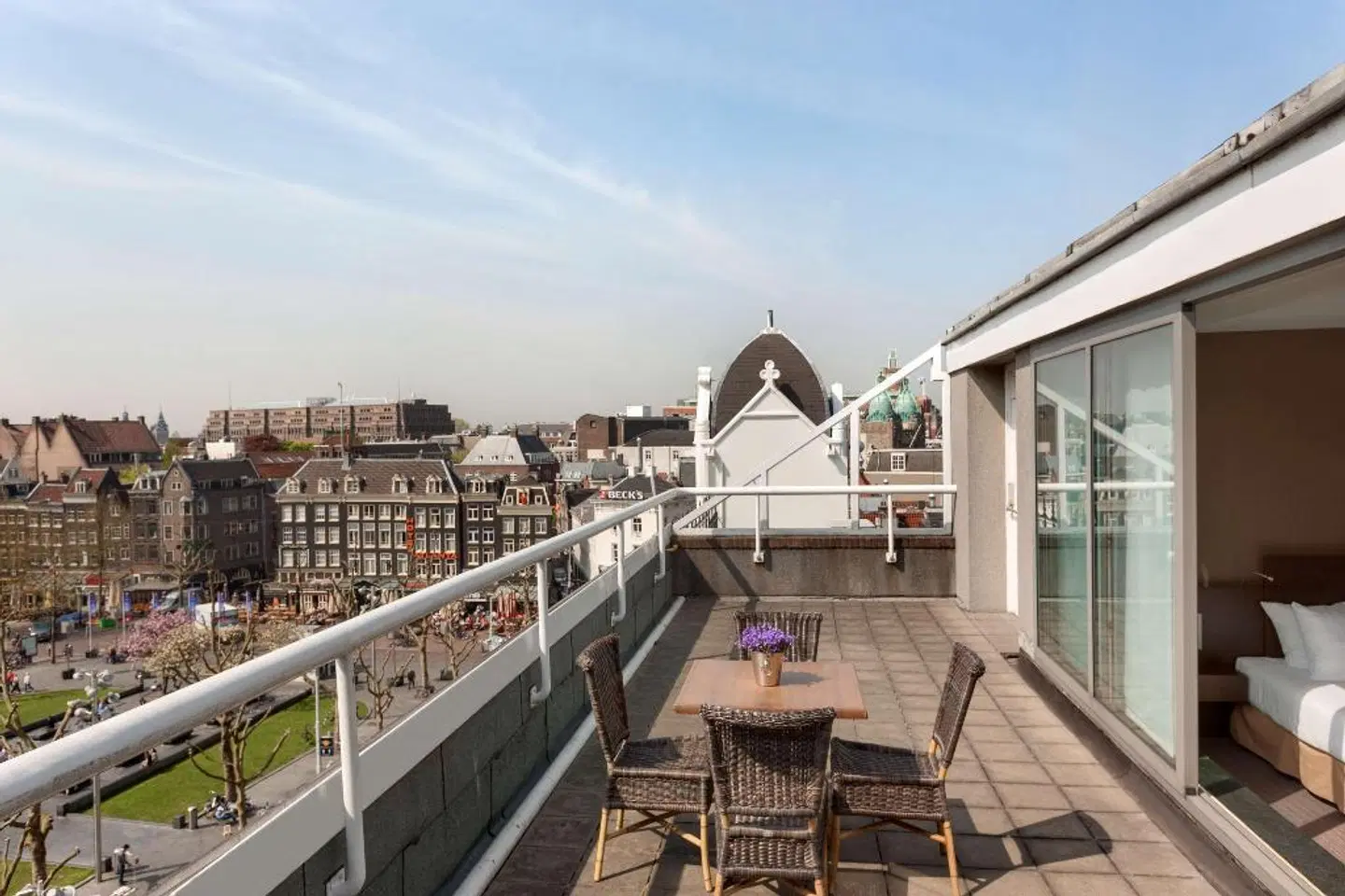 NH Amsterdam Caransa Terrasse