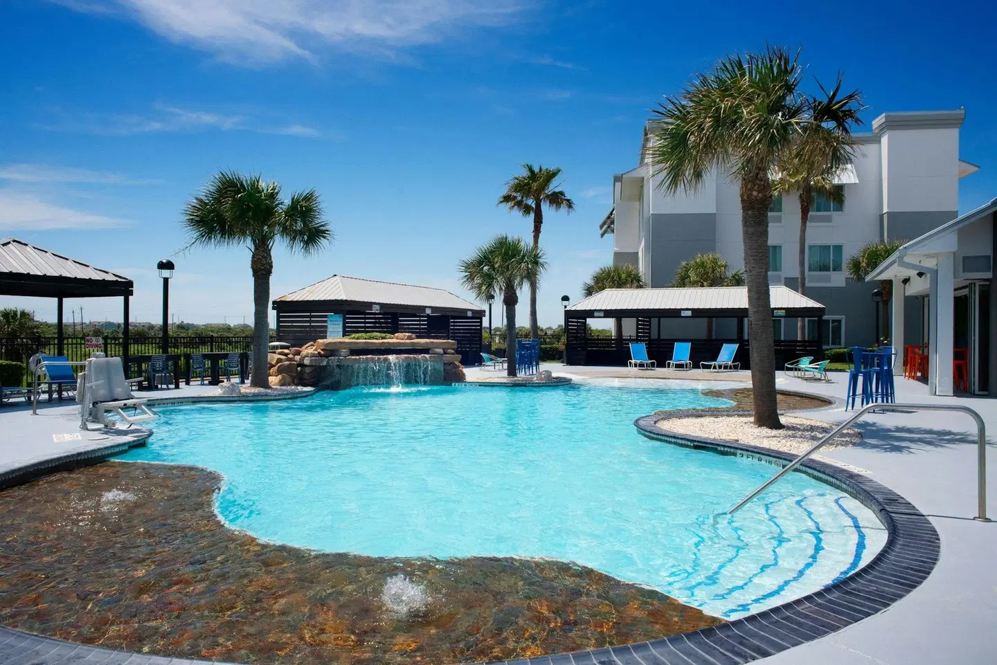 Courtyard by Marriott Galveston Island Gulf Front OUTDOOR_POOL