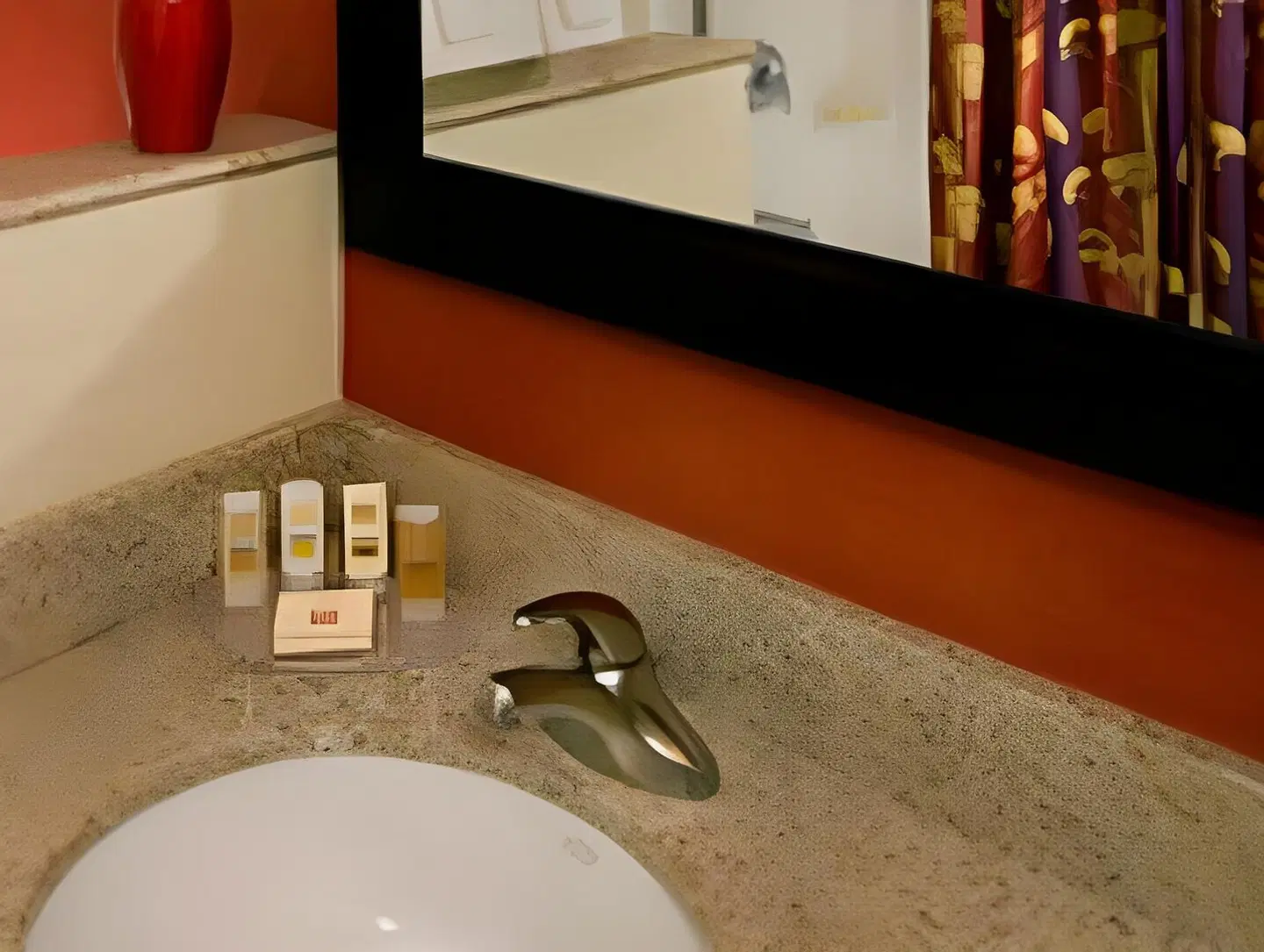 Courtyard by Marriott Galveston Island Gulf Front Badezimmer