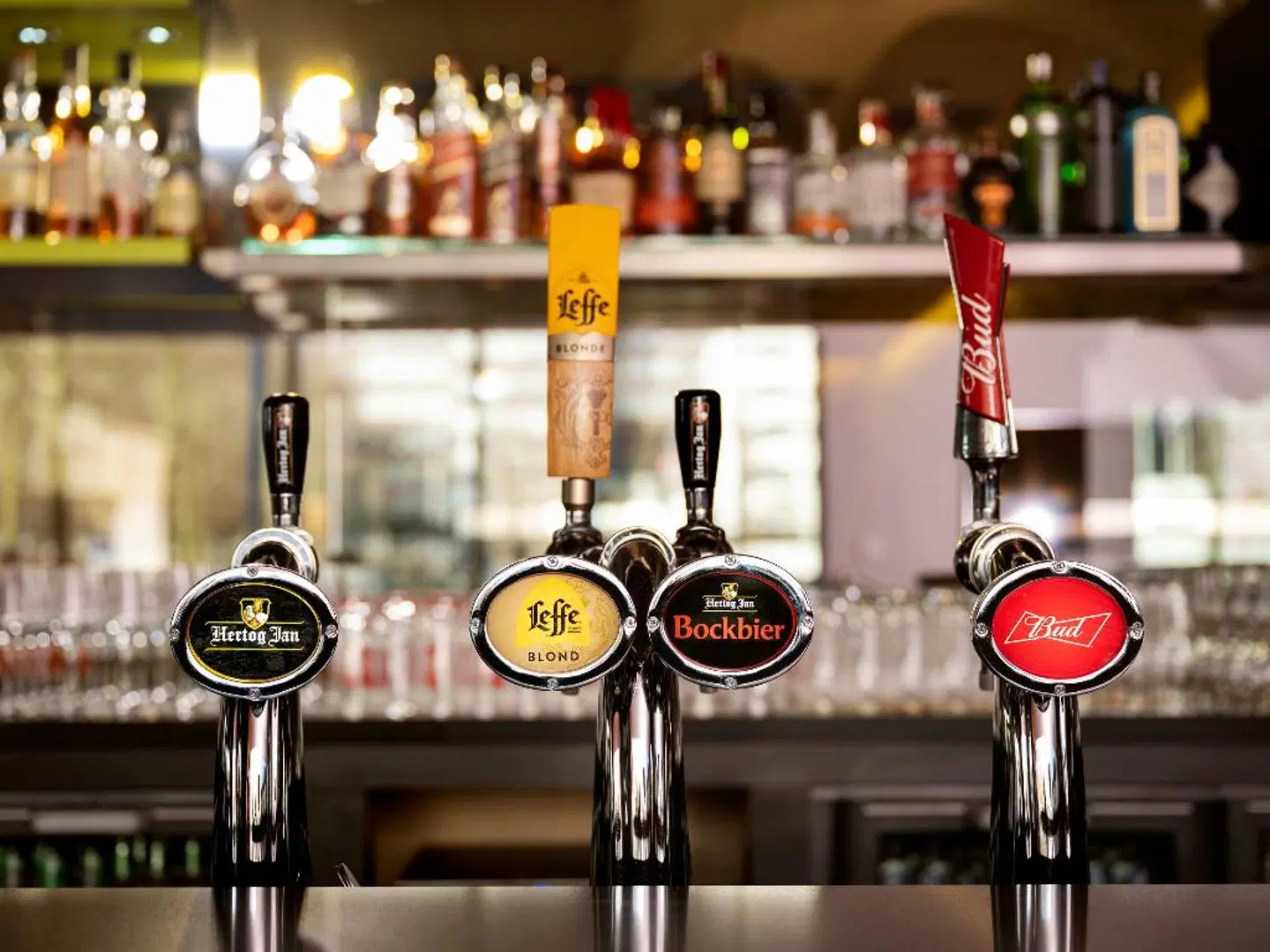 Novotel Amsterdam City Bar