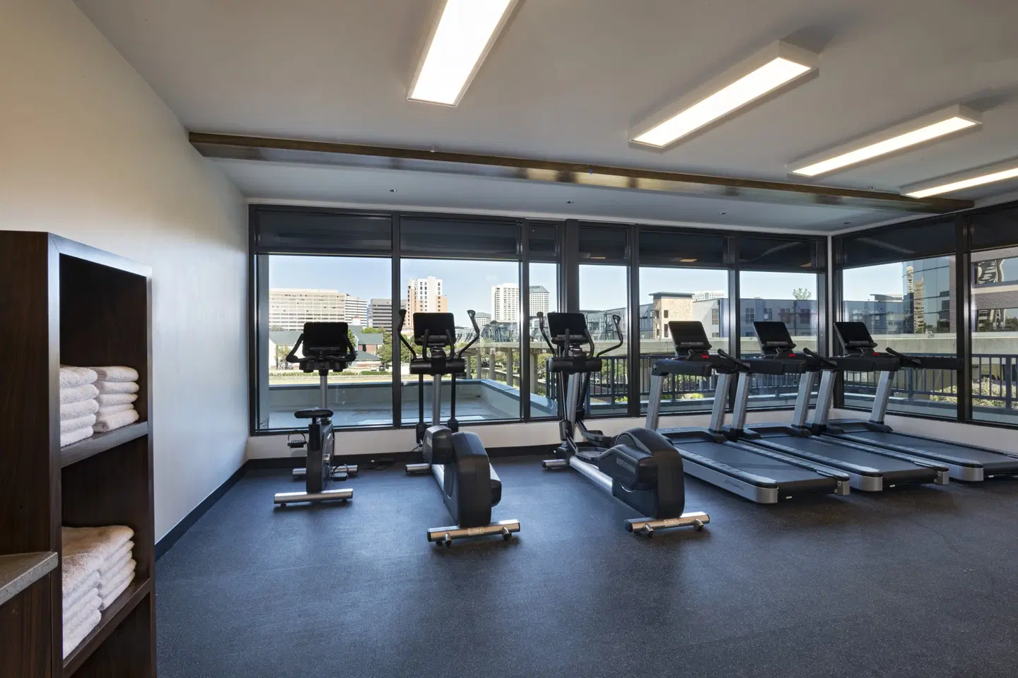 Hotel Indigo Irving - Las Colinas by IHG SPORTS_AND_LEISURE