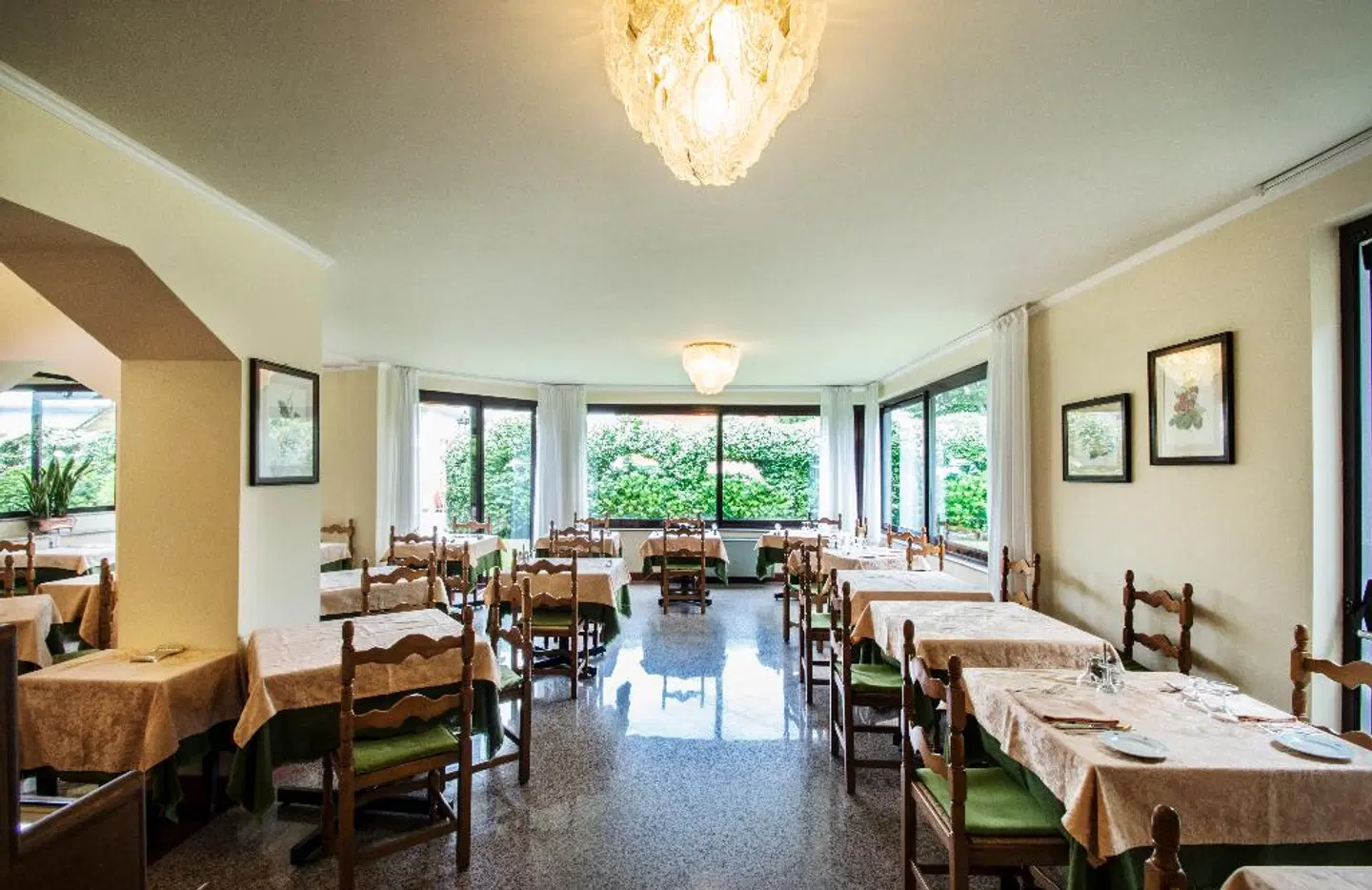 Lido La Perla Nera Restaurant