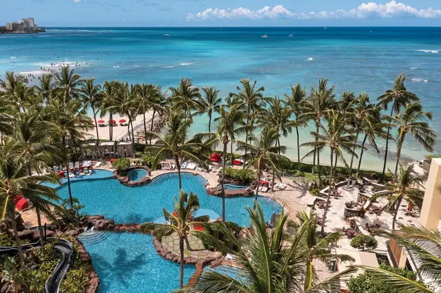Sheraton Waikiki Beach Resort OUTDOOR_POOL