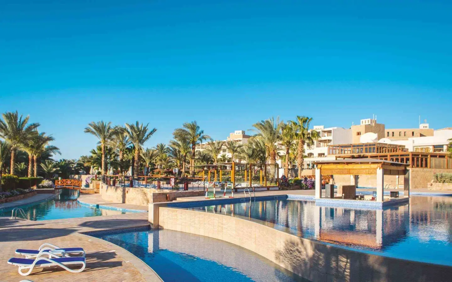 Fort Arabesque Resort & Spa, Villas & The West Bay OUTDOOR_POOL