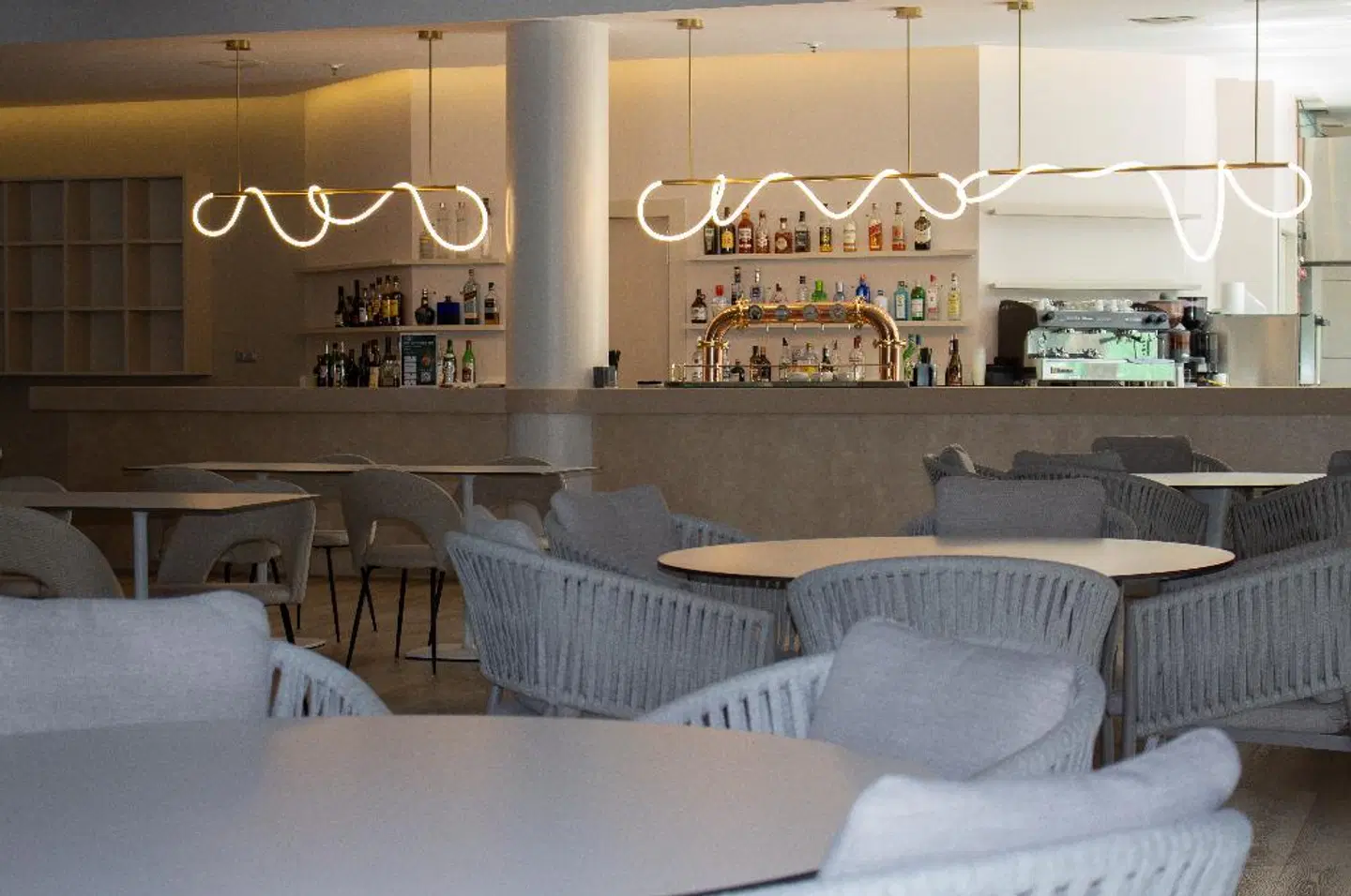 AR Diamante Beach Spa Bar