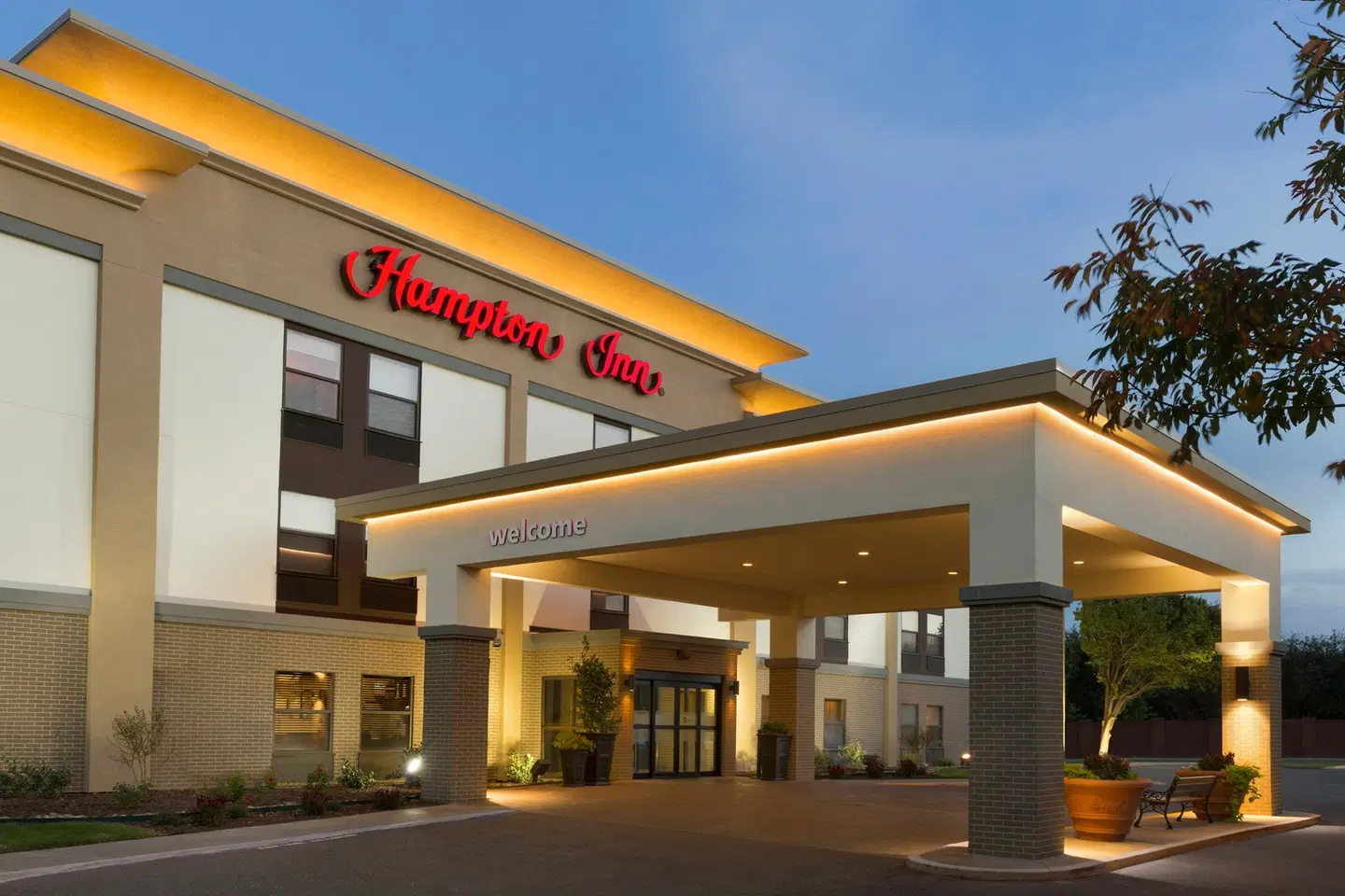 Hampton Inn Lubbock EXTERIOR