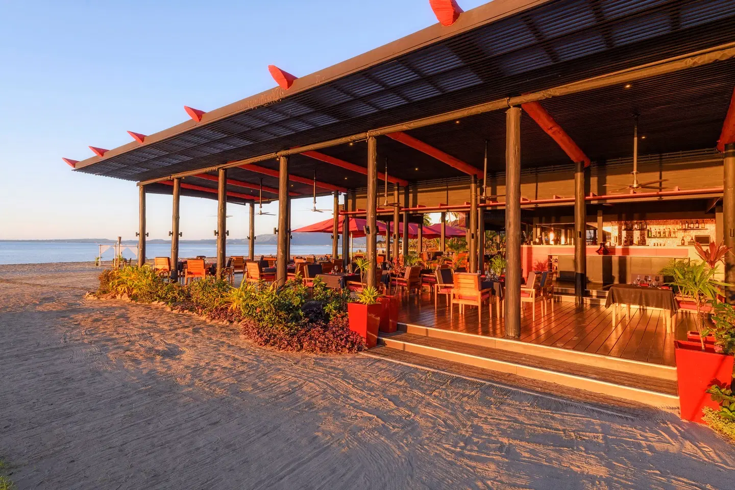 Hilton Fiji Beach Resort & Spa EXTERIOR