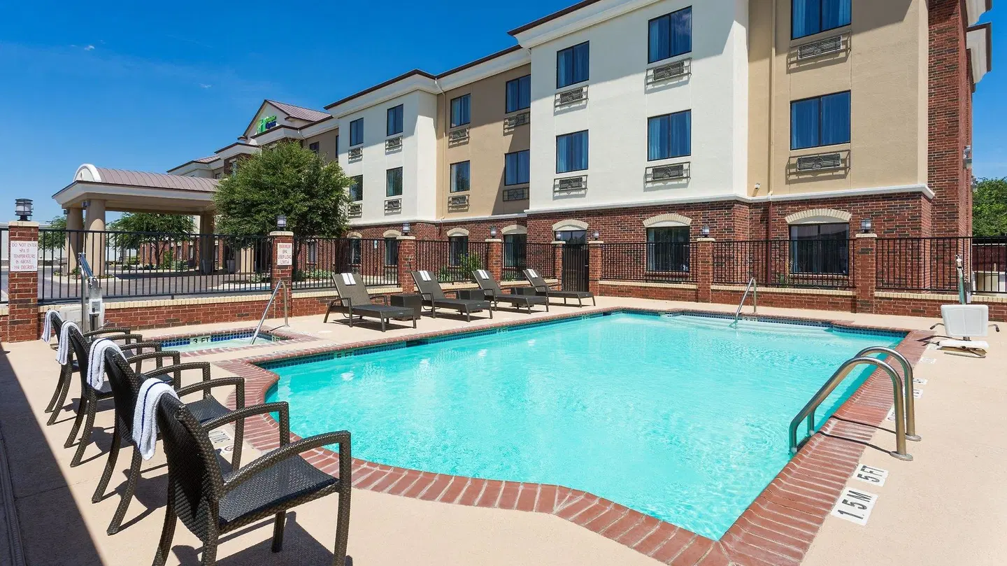 Holiday Inn Express & Suites Midland Loop 250 by IHG OUTDOOR_POOL