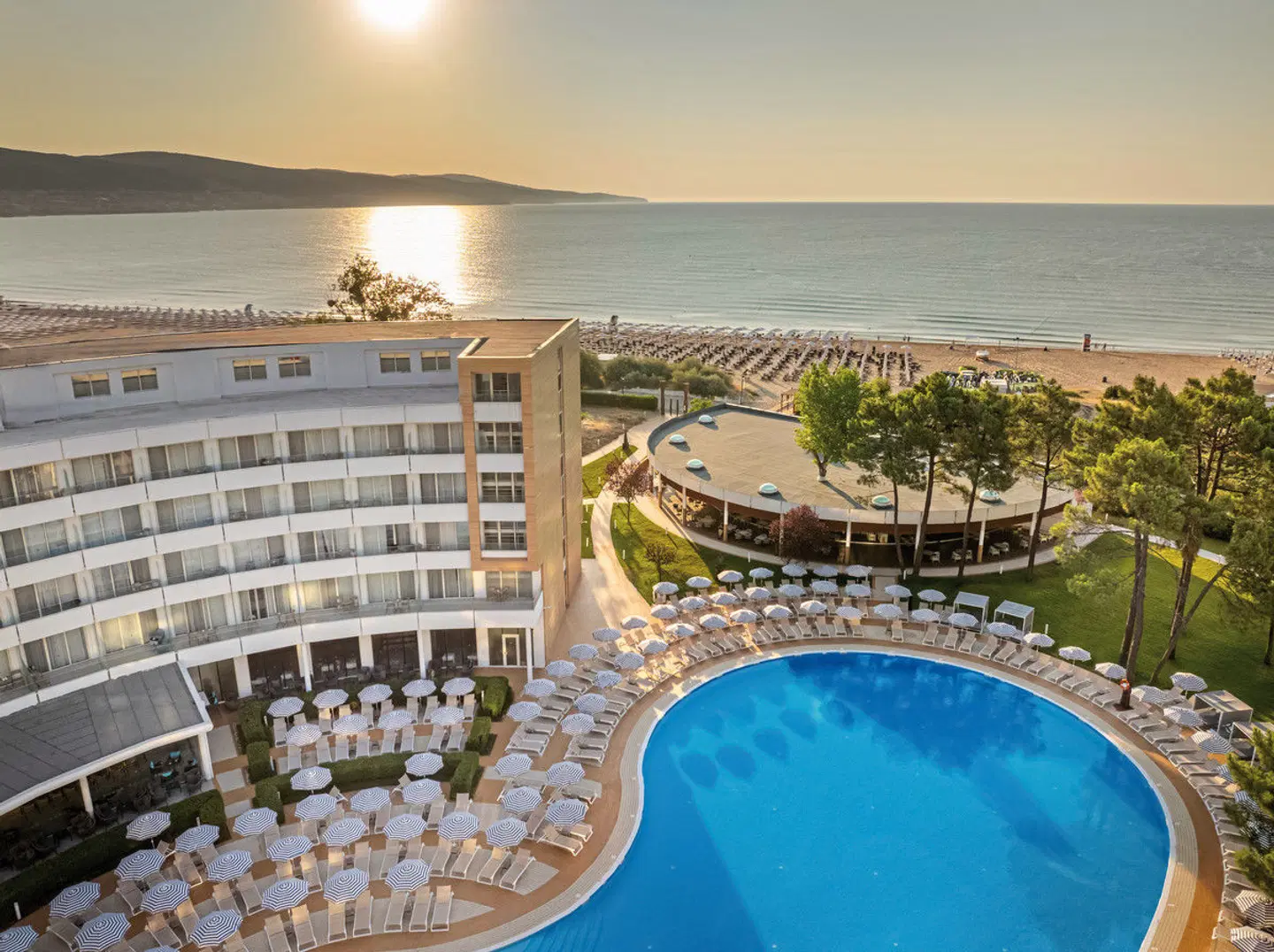 AluaSoul Sunny Beach OUTDOOR_POOL