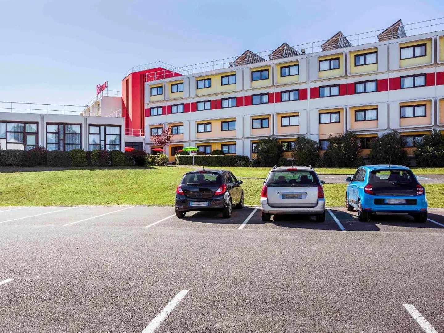 ibis Bordeaux Lac EXTERIOR