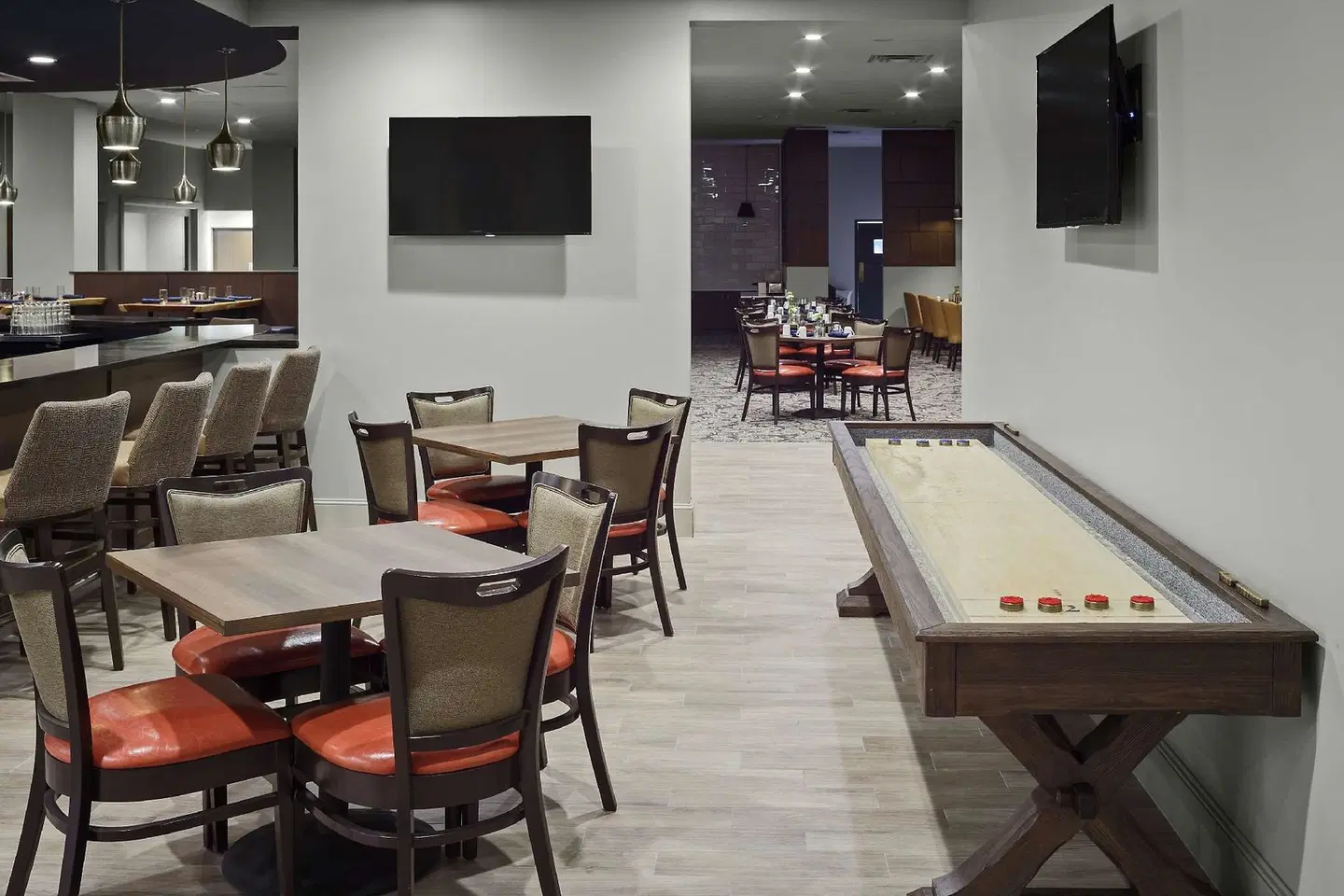 DoubleTree by Hilton San Antonio Downtown Bar