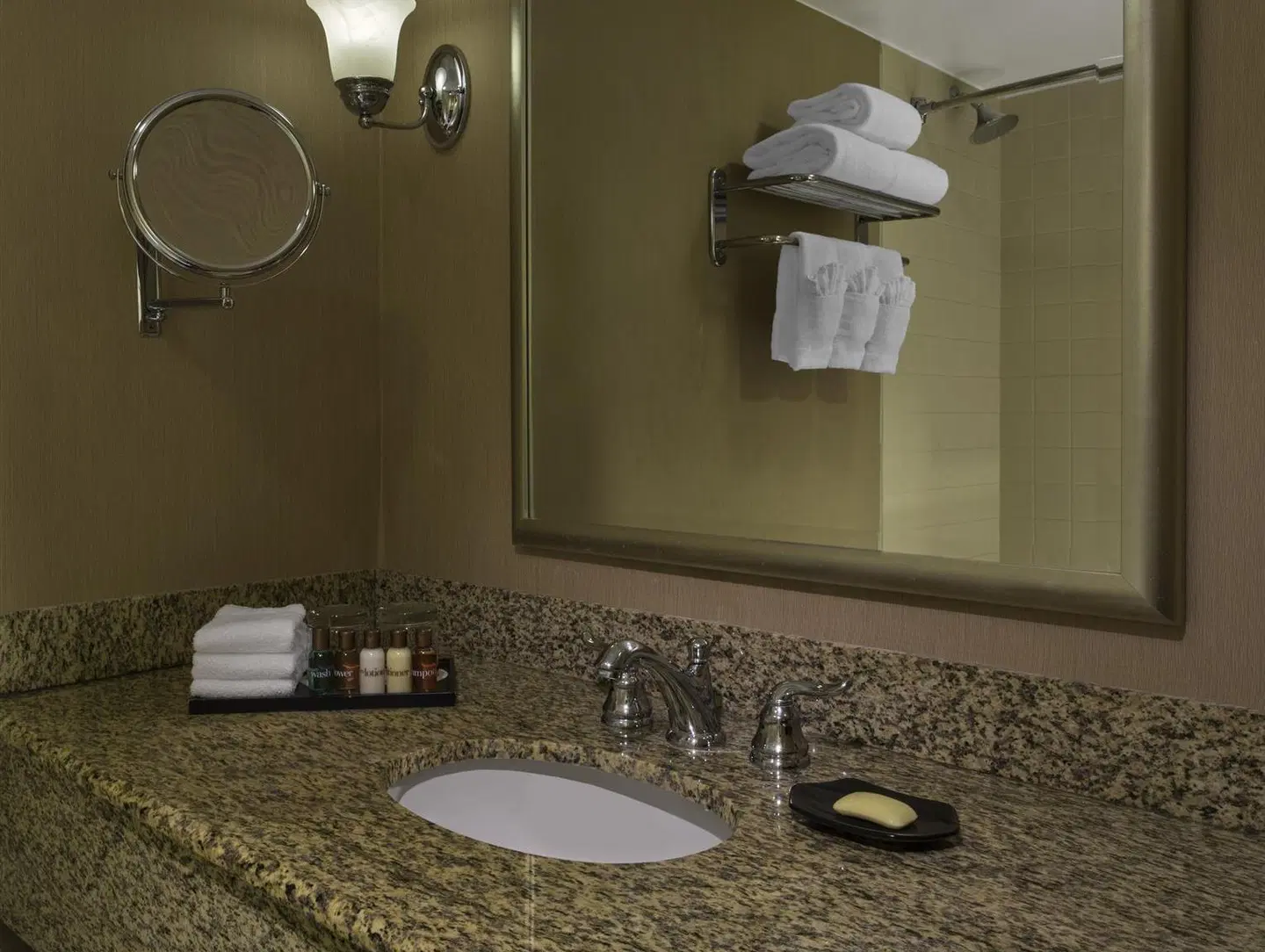 Sheraton Houston Brookhollow Badezimmer