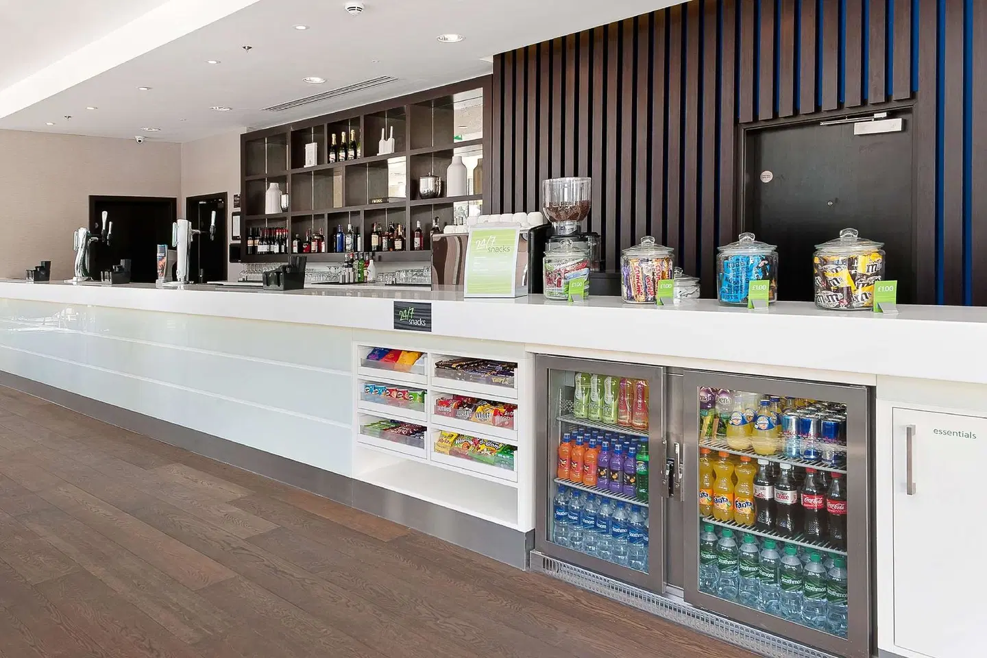 Hampton by Hilton London Waterloo Bar
