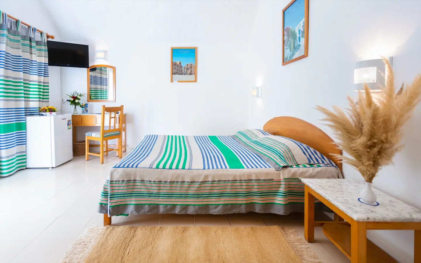 Samira Club ROOM_EXAMPLE