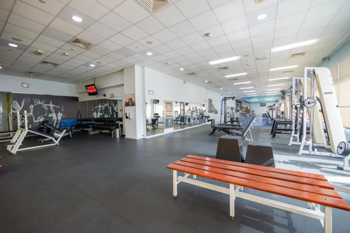 Mövenpick Grand Al Bustan Dubai SPORTS_AND_LEISURE