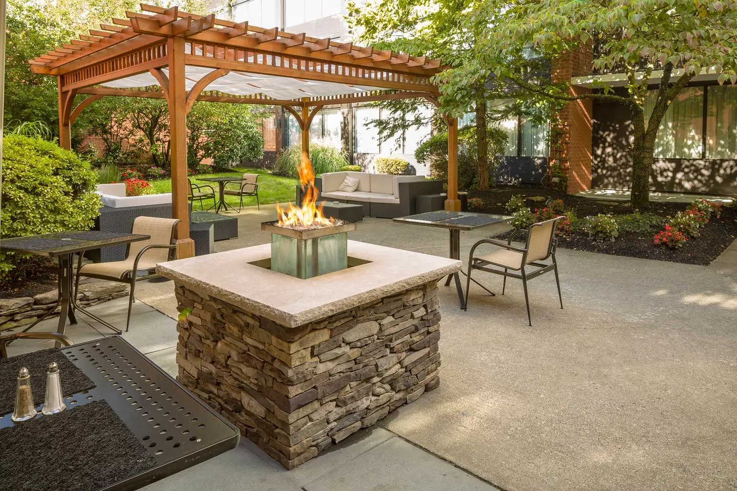 DoubleTree by Hilton Hotel Boston-Andover Terrasse