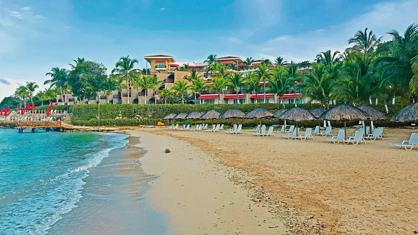 Decameron Barú Strand