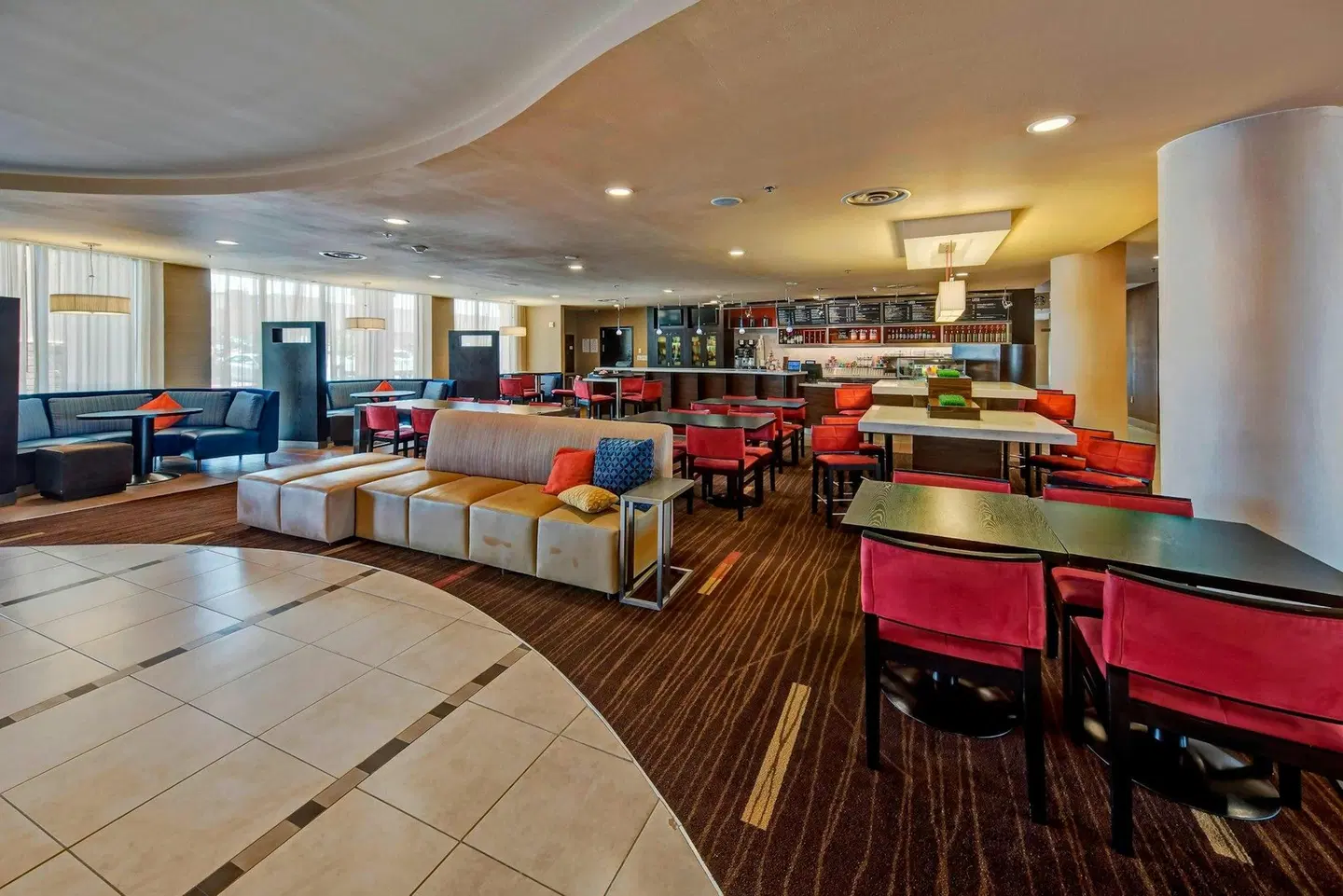 Courtyard by Marriott Midland Bar