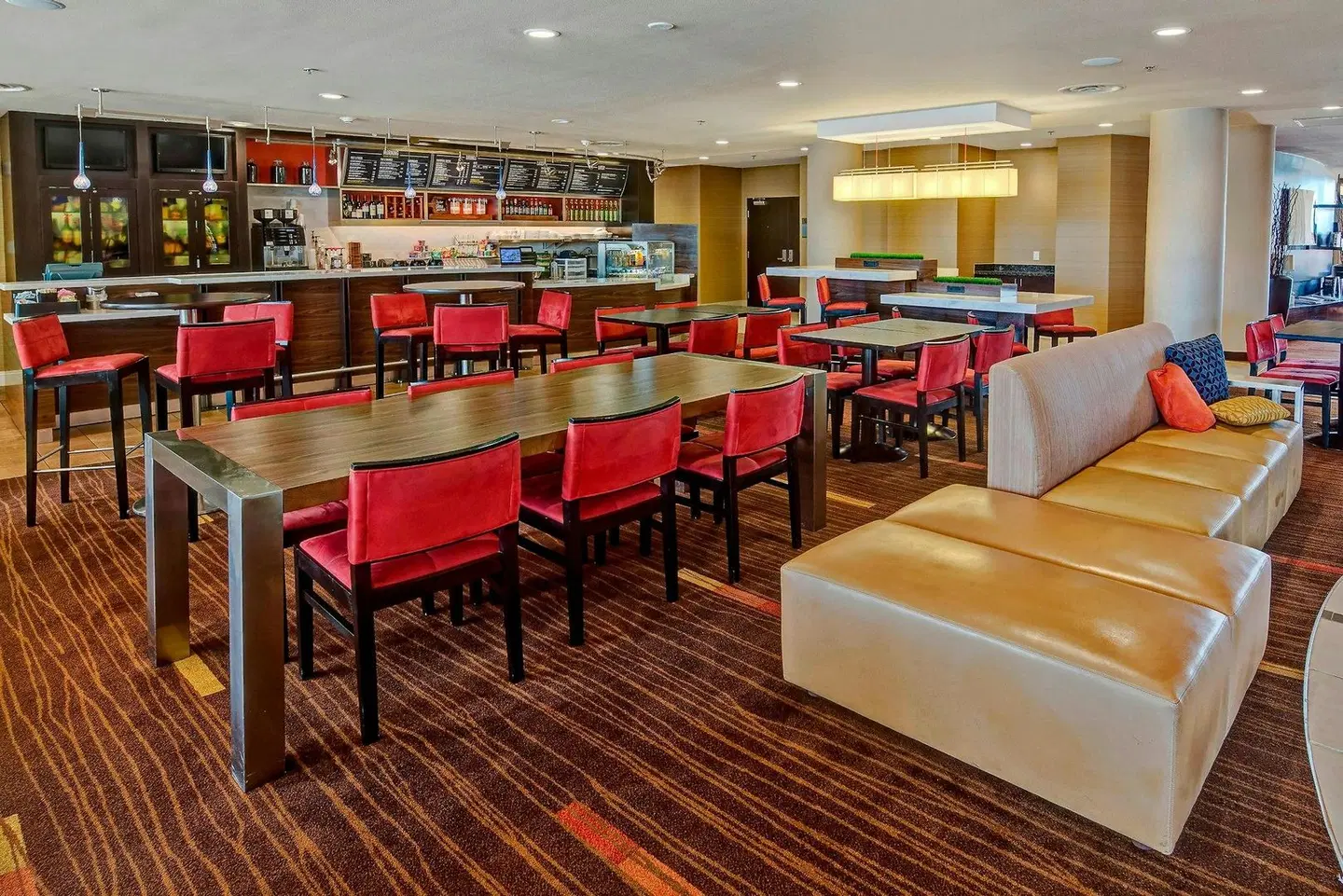Courtyard by Marriott Midland Bar