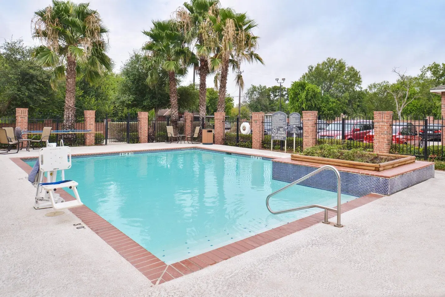 Holiday Inn Express & Suites San Antonio South by IHG OUTDOOR_POOL