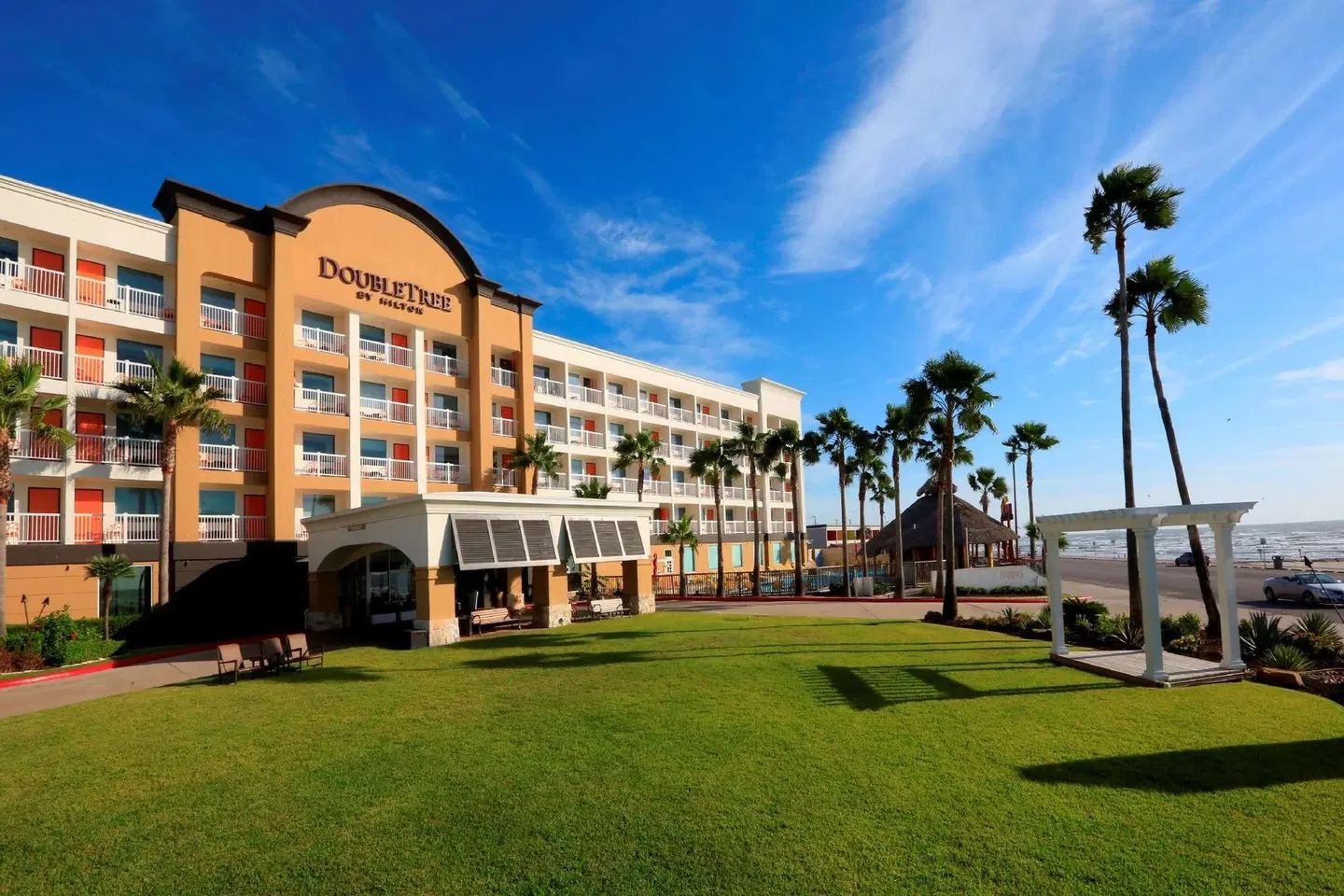 DoubleTree by Hilton Galveston Beach EXTERIOR