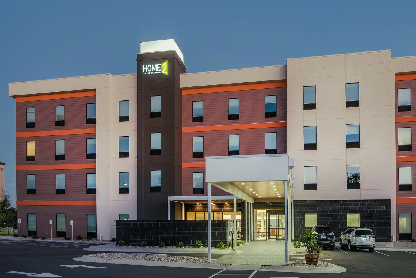 Home2 Suites by Hilton Austin Airport EXTERIOR