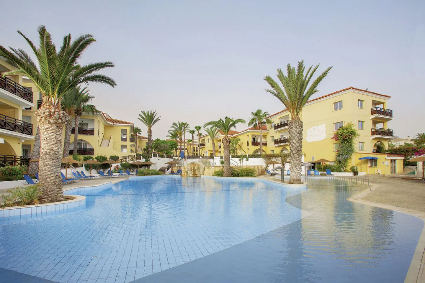 Malama Beach Holiday Village OUTDOOR_POOL