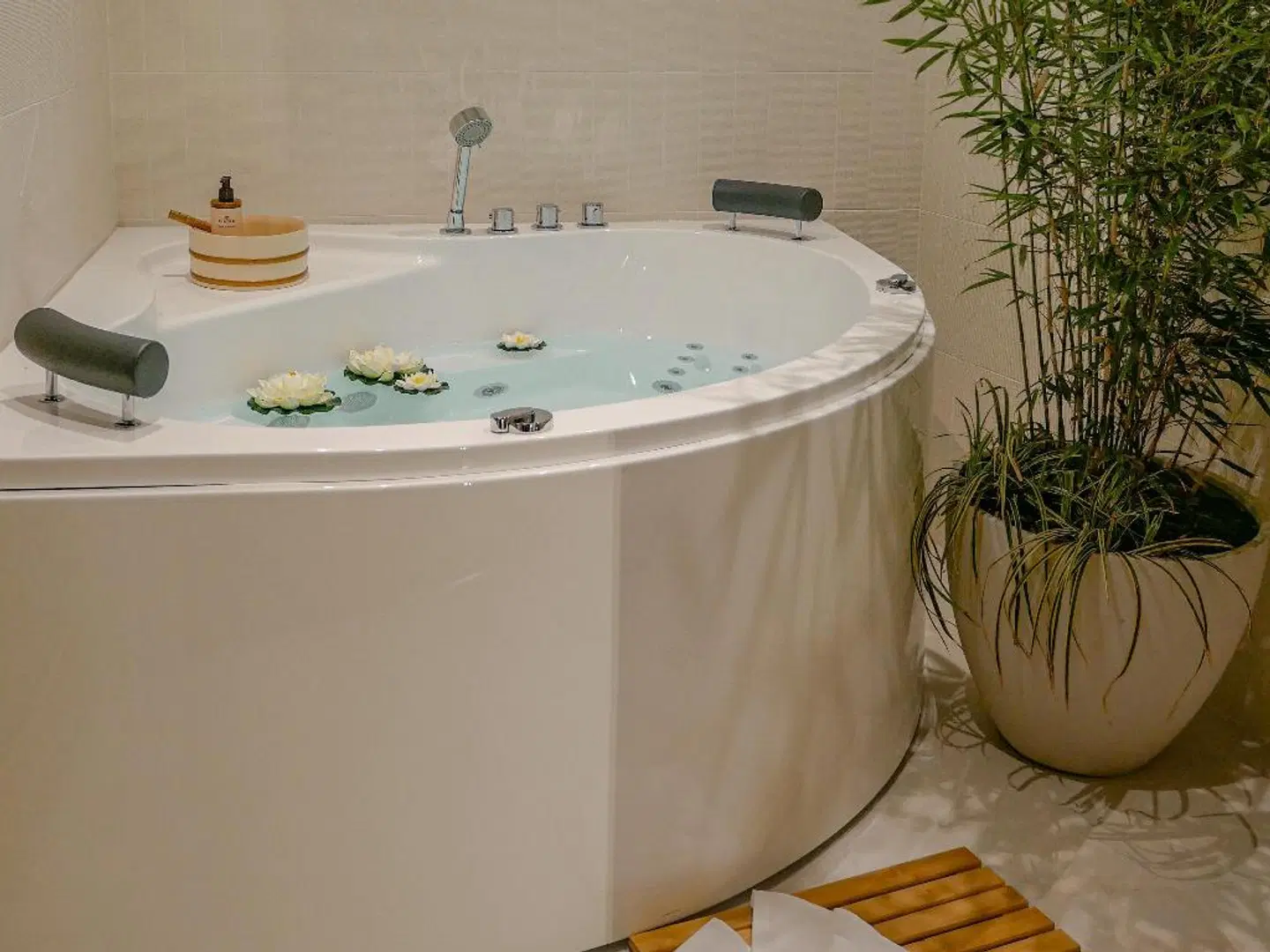 Hôtel Littéraire Le Swann, BW Premier Collection Badezimmer
