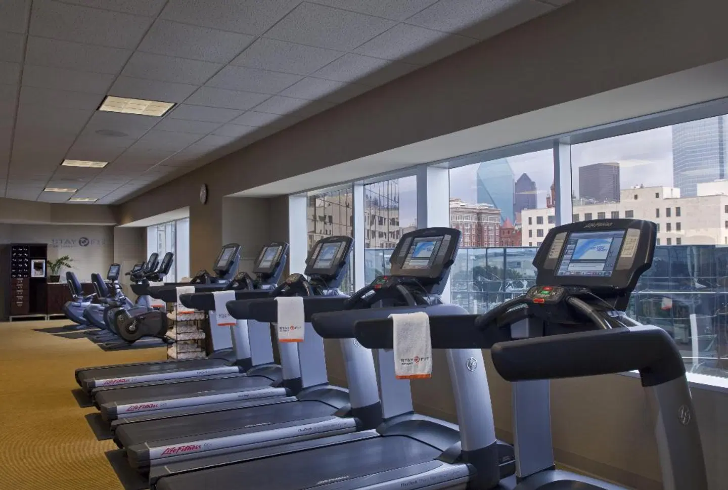 Hyatt Regency Dallas SPORTS_AND_LEISURE