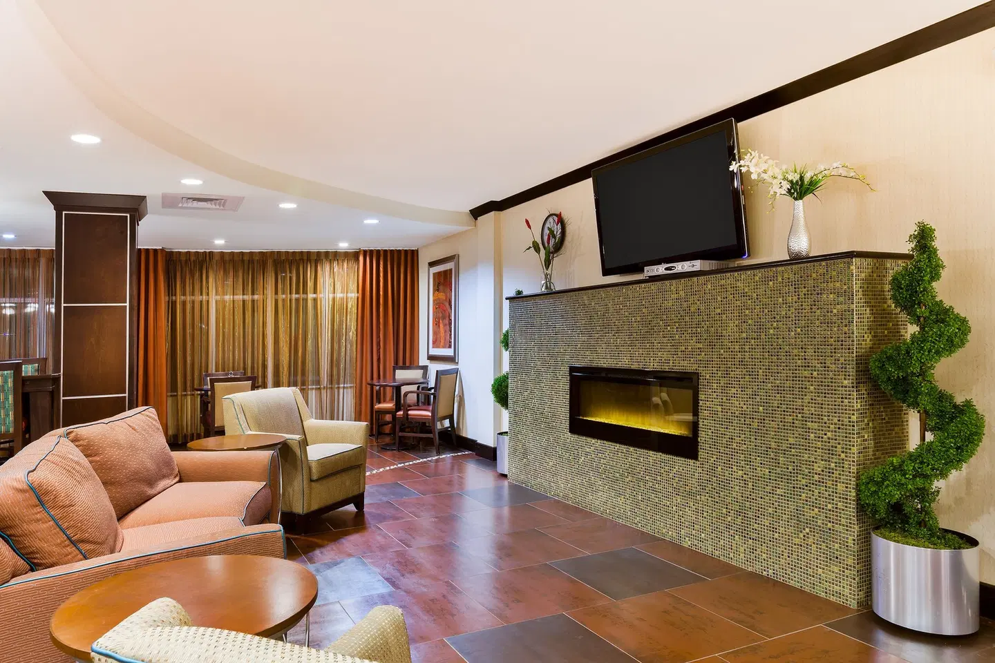 Holiday Inn Express & Suites Alpine Southeast by IHG LOUNGE_LOBBY