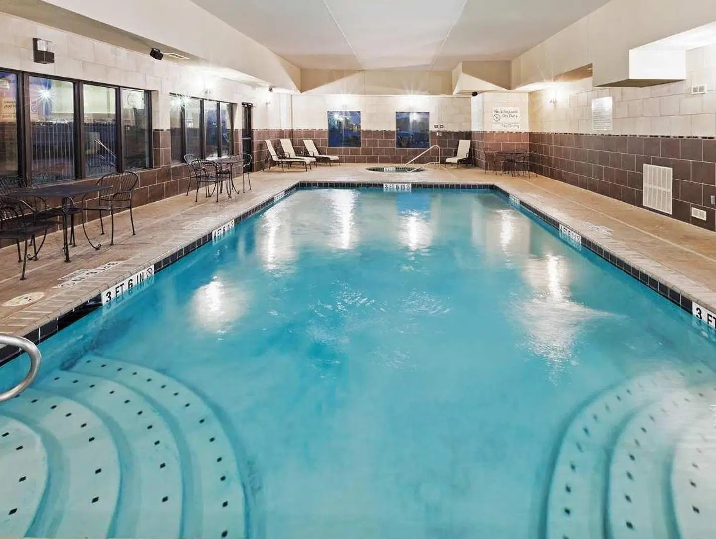 Hampton Inn & Suites Dumas Hallenbad