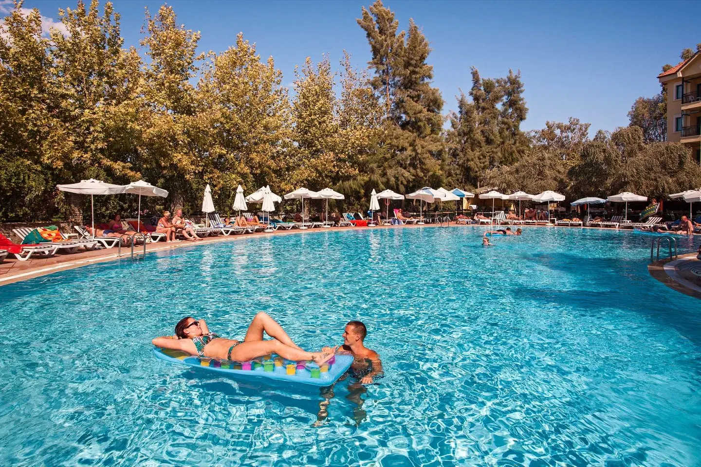 Dosi OUTDOOR_POOL