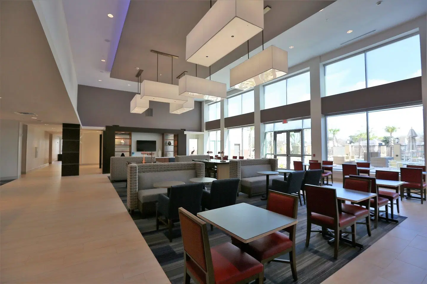 Holiday Inn Express & Suites Houston NW - Hwy 290 Cypress by IHG LOUNGE_LOBBY