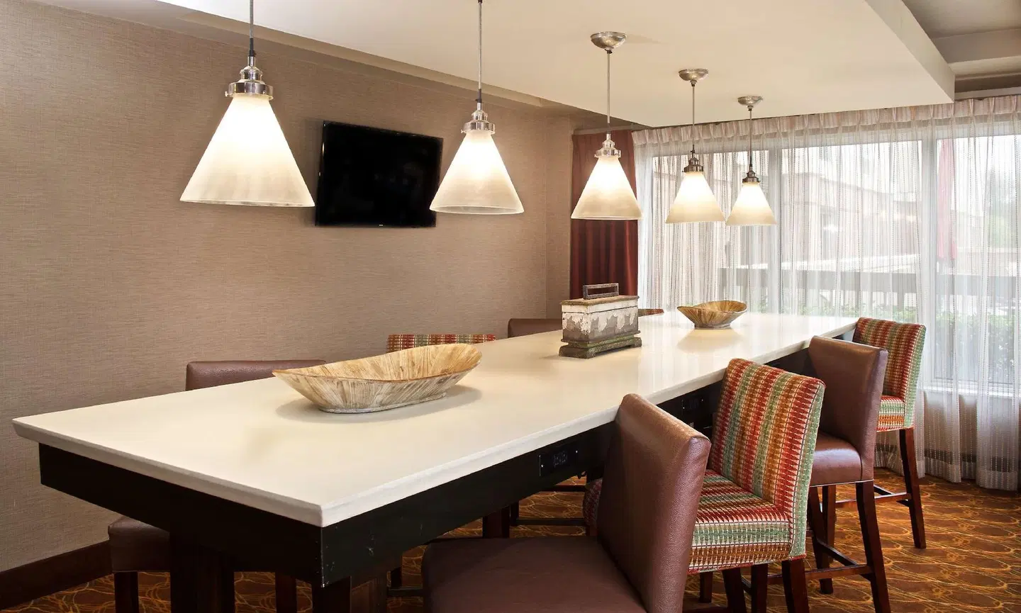 Hampton Inn & Suites N. Ft. Worth-Alliance Airport ROOM_EXAMPLE
