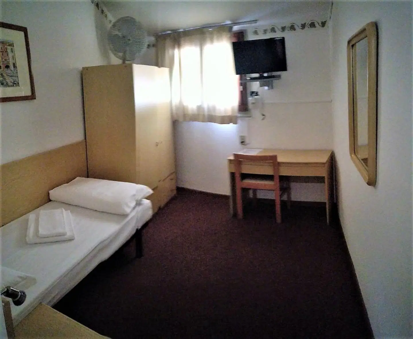 Modena ROOM_EXAMPLE